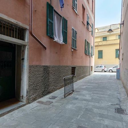 Joivy Warm Family Apt Near Porto Antico Lägenhet Genua Exteriör bild