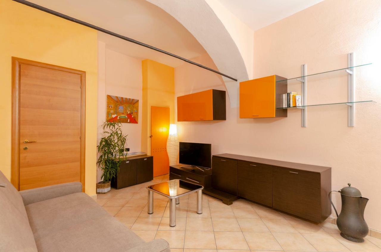 Joivy Warm Family Apt Near Porto Antico Lägenhet Genua Exteriör bild