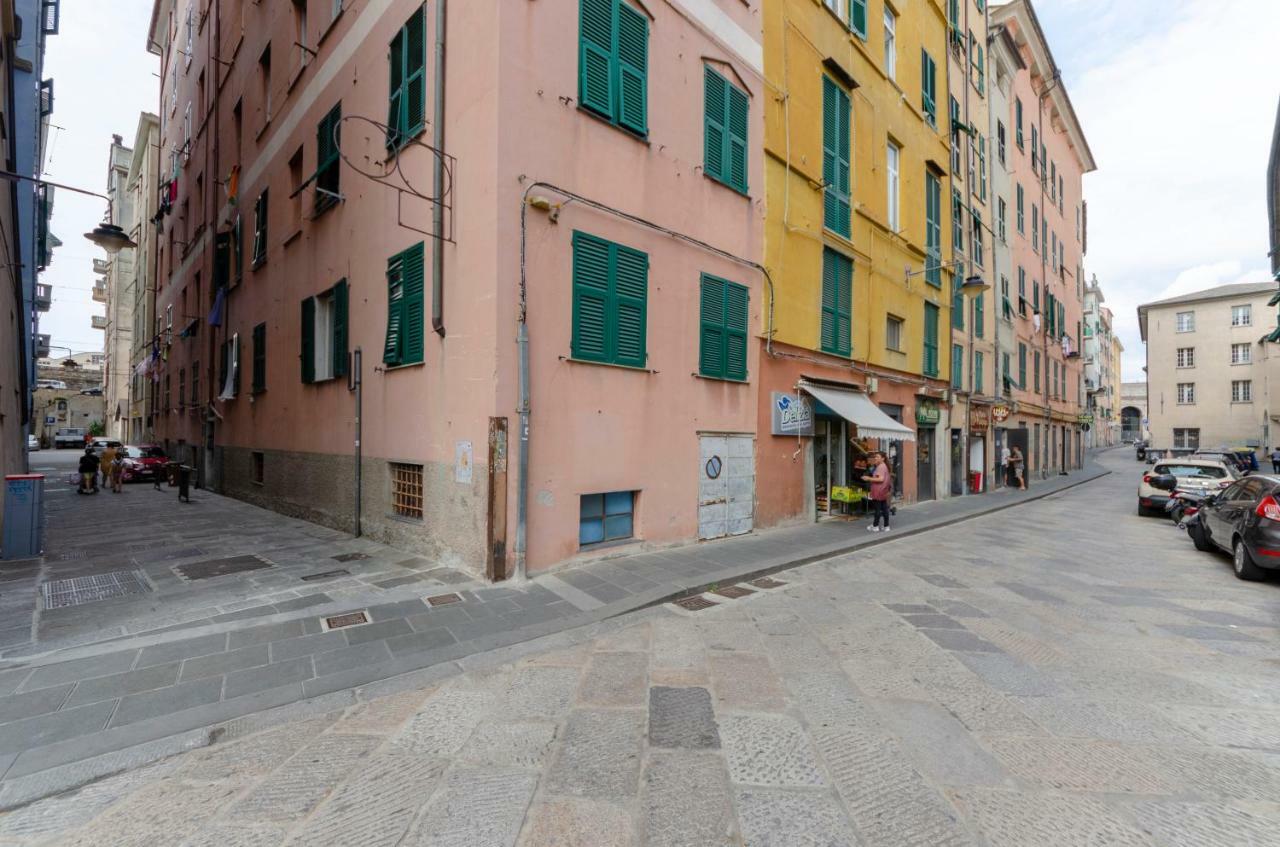 Joivy Warm Family Apt Near Porto Antico Lägenhet Genua Exteriör bild