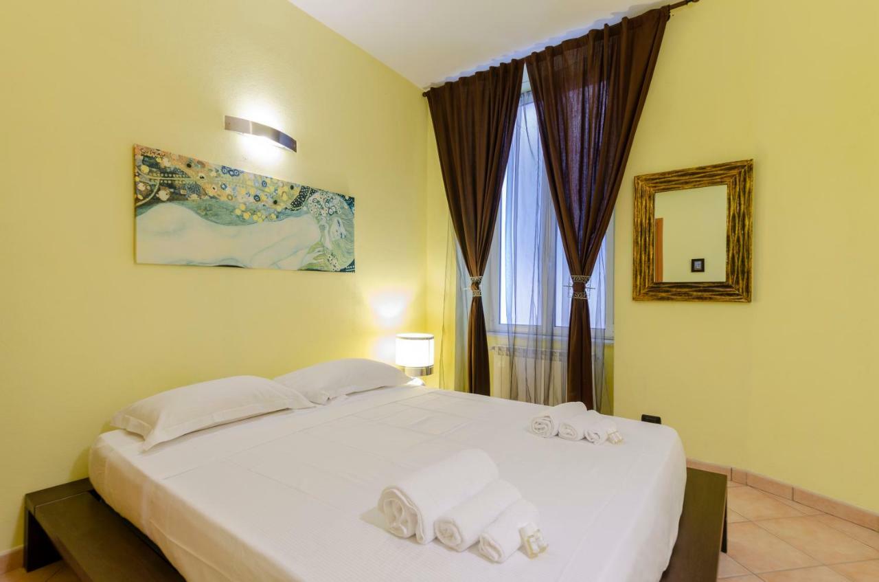 Joivy Warm Family Apt Near Porto Antico Lägenhet Genua Exteriör bild
